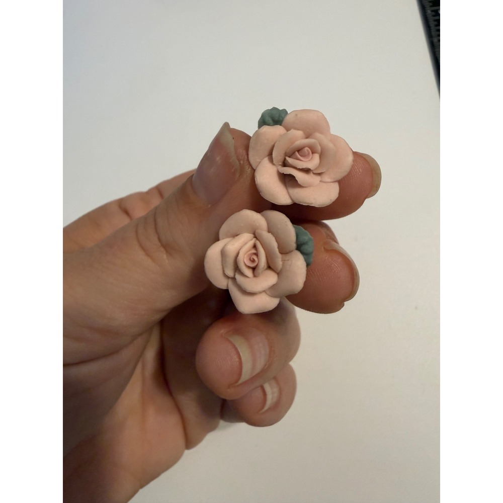 Vintage Pink Rose Floral Stud Earrings Matte‎ Sculpted Flower Post Backs